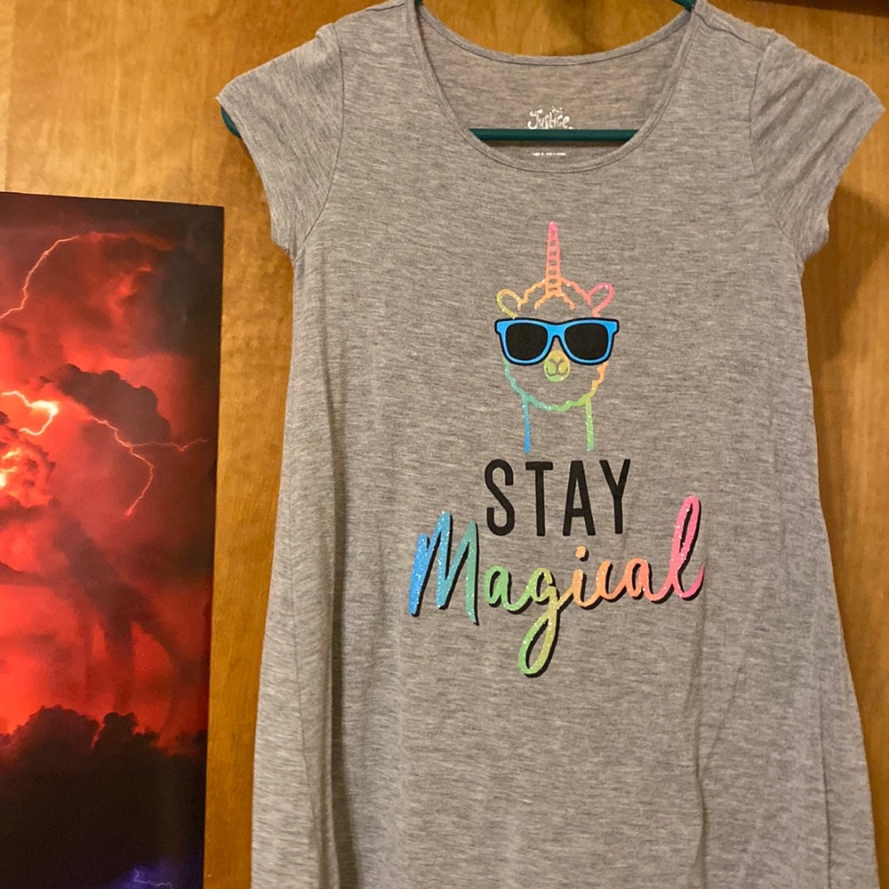 Gray unicorn justice “stay magical” t-shirt. Brand- justice Size- 8 (girl,teen)